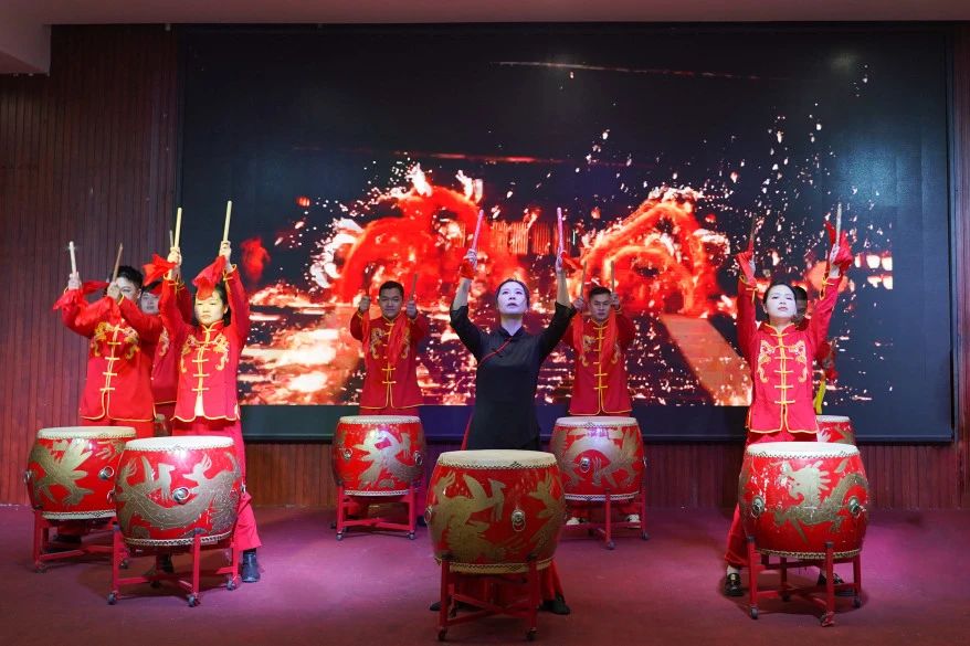 歲末盛典 揚(yáng)帆啟航 | 2024年湘聯(lián)電纜年會(huì)圓滿舉行！
